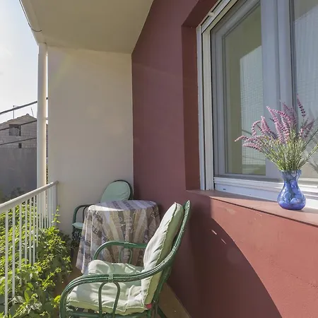 Апартаменти Luna Хвар