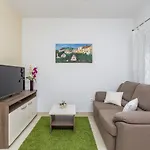 Luna Apartman *