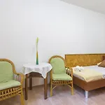 Luna Apartman *